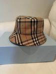 Burberry bucket hat