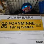 Skylt för bla bil