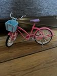 Barbie cykel med hjälm 