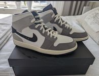 Nike air jordan 1 mid SE craft cement grey/black&white NYA