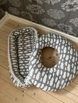 Babynest och amningskudde