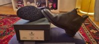 Crockett  and  Jones Chelsea boots