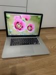 MacBook Pro i7 16 GB