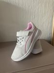 pumasneakers strl 29