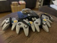 Nintendo 64 - 4 kontroller (Nya Spakar) + Mario Kart 64