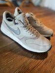 nike air odyssey 