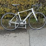 Giant Defy 4 storlek Small.