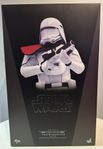 Star wars figur Hot Toys First Order Snowtrooper Officer