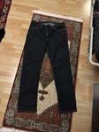 Levis 514 straight leg jeans