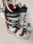 Nordica PRO Machine 120 skidpjäxor