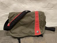 Crumpler väska Crossbody och laptopväska