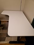 Höj och sänkbart bord IKEA 160x110 hörn