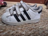 Adidas Superstar Barn Skor Stl 25