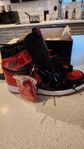  Jordan RETRO HIGH BRED SNEAKERS 