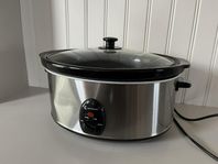 Slow cooker