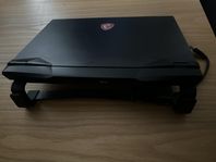 Msi Gaming laptop/ i7 / RTX 3080 / 144hz