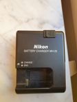 Nikon MH25 batteriladdare