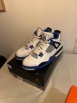 Air Jordan 4 Retro Motorsport 