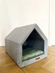 Dog house in modern look and sustainable materials