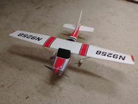 Modellplan Cessna 182