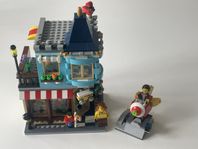 Lego 31105  Townhouse Toy Store