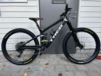 Trek Slash 9.7 large, kolfiber