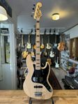 Fender MIJ Jazz Bass 70s reissue 