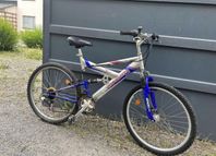 Cykel nyligen besiktad. Storlek från 145cm 27tum 1300kr