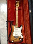 Fender Stratocaster 1976 sunburst maple neck