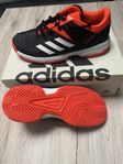 Adidas Court Stabil inomhusskor storlek 38 