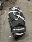 True hockeytrunk