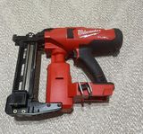 MILWAUKEE M18 FFUS Klammerpistol