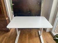 Skrivbord IKEA Bekant 