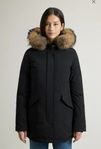 Helt Ny Woolrich Arctic dunjacka