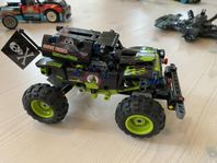 LEGO Gravedigger Monster truck