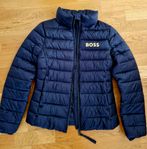 Hugo Boss och McKinley junior jackor