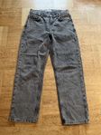 Gråa jeans Grunt strl 26