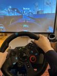 Logitech G29 ratt med rigg och gaming stol 