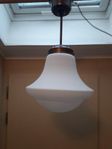 Taklampa i Sen Art Deco 20-tal ger ett bra ljus H.50 br 31 