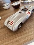 Mercedes streamliner No 16 CMC