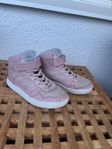 rosa sneakers