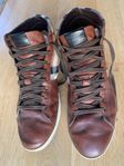 Burberry Check High Top sneakers - FINT SKICK - strl 9 (43)