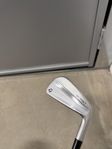 TAYLORMADE P-790 4i