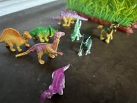 Dinosaurie Leksak Set med Gräs