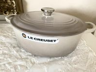 Ny signature oval gryta Le Creuset 