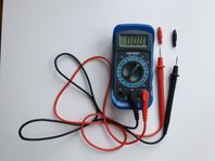 Digital multimeter 