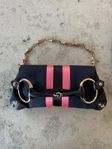 Vintage Gucci Horsebit Svart/Rosa GG handväska clutch