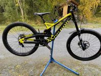 Dabomb Bunker Buster Downhill cykel