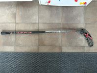 Innebandyklubba EXEL Curve carbon kevlar Flex 26 mm - 102cm 