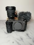 Sony Fx30, Tameron 17-70mm, VideoMic GO II